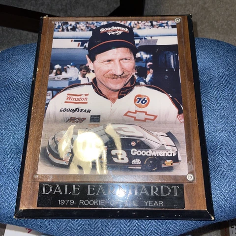 Dale Earnhardt 1979 ROOKIE of the YEAR 5 TIME NATIONAL CHAMPION PLAQUE Cover