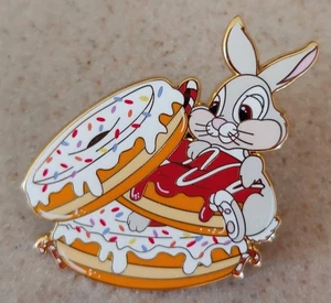 Pin Fantasía - Disney Thumper Galletas de Navidad Donuts Macarrones Pasteles - Imagen 1 de 2