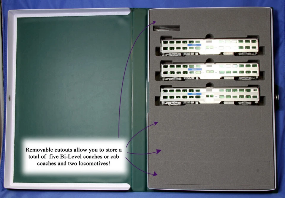 Kato 1068703 N Scale CHICAGO METRA 3 CAR SET - Image 1 of 1