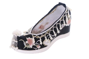 BJ-008-2 flores de satén bordadas cadenas de perlas China Hanfu tela zapatos negros - Imagen 1 de 11