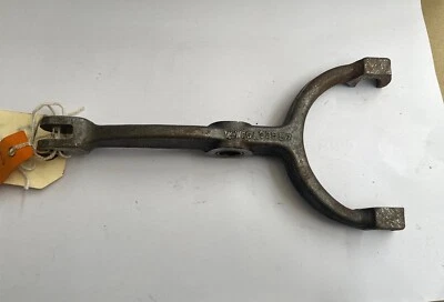 Brazo de liberación de embrague MG 22B 56 MGB TOURER 3 MODELOS SINCRONIZADOS Foto 1 de 4