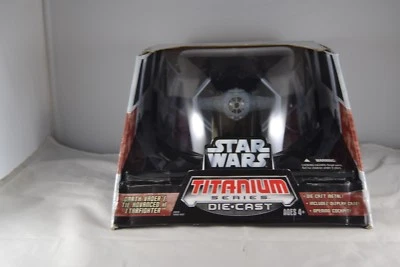 Titaniumn Series Star Wars Darth Vader Tie Fighter Foto 1 de 3
