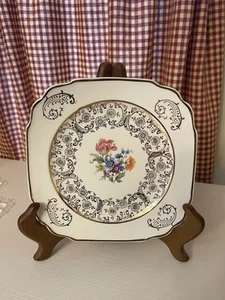 6- Vintage Collectible The Harker Pottery Co. Floral Plates with 22 Karat Gold - Picture 1 of 4