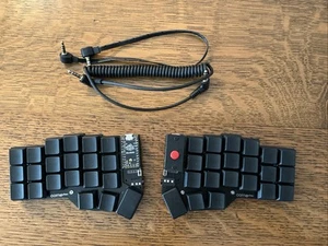 Basically New Corne Ergonomic Split Fully Assembled w/ Pointer - Picture 1 of 3