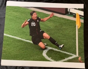 USWNT USA SOCCER ABBY WAMBACH #2 16" x 20" UNSIGNED PHOTO - Picture 1 of 1