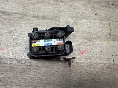 MERCEDES BENZ S550 S65 S600 OEM W221 OEM SUSPENSIÓN NEUMÁTICA BLOQUE DE VÁLVULAS Foto 1 de 4