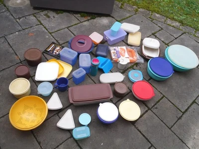 Gebrauchte Tupperware über 30 Teile Dosen, Sieb, Prima Klima, Teller Schüssel - Bild 1 von 4