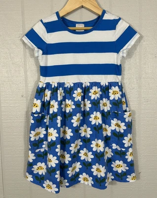 Vestido Hanna Andersson Mixie Play tamanho 110cm EUA 5 bolsos azul listra branca margarida - Imagem 1 de 4
