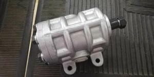 JUEGO DE BOMBA DE ENGRANAJE DE ELEVACIÓN HIDRÁULICA PARA ESCORT/URSUS-C-335,345 FABRICANTE DE EQUIPOS ORIGINALES NÚMERO DE PIEZA 42.371.562 - Imagen 1 de 3