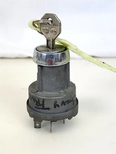 1966 Chevrolet Chevy Truck Ignition Switch w/ Key ~ C60G - Foto 1 di 9