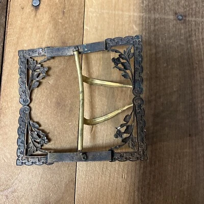 Fivela de cinto vitoriana antiga Repousse floral Art Nouveau faixa clipe de cachecol - Imagem 1 de 4