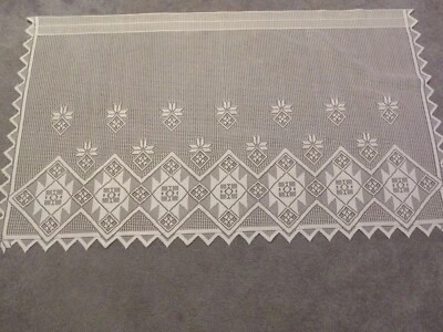 Window Tier Lace Ivory Patchwork Quilt design 60'W x 35'L - Image 1 of 4