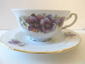 Preciosa taza de té y platillo violetas de pensamiento bávaro Johann Seltmann Vohenstrauss de colección - Imagen 1 de 11