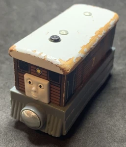 Toby Train Wood Thomas and Friends. Y4081 Wooden Engine Locomotive 2012 - Bild 1 von 12