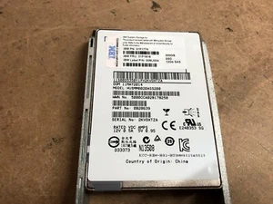 IBM 31P1774 31P1818 00MJ004 200GB 12G SAS SSD - Picture 1 of 1