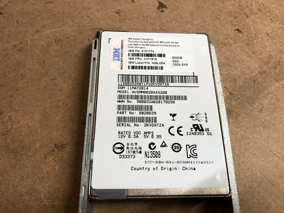 IBM 31P1774 31P1818 00MJ004 200GB 12G SAS SSD - Image 1 of 1