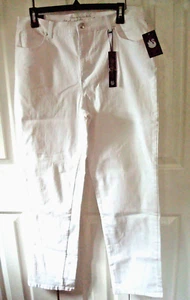 Ladies White Jeans Slimming Size 16 Short G. Vanderbilt - Picture 1 of 2