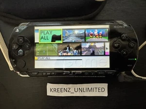 Consola Sony PSP-1001 2 GB de memoria. Funda Tarjeta Probada Funcionando Sin Batería TIENE ADAPTADOR - Imagen 1 de 16