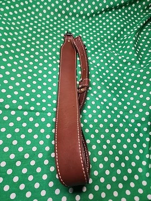 AA&E WHITE STITCHED SUEDE BACKED LEATHER RIFLE SLING W/ SWIVELS  - Image 1 of 4