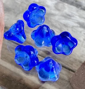 Saphir große Blume Glocke 6 Tschechisch Lila Trompete Glasperlen - Bild 1 von 7