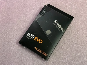 *NEW* SAMSUNG 870 EVO 1TB ‎MZ-77E1T0B/AM 2.5" SSD SATA SOLID STATE DRIVE - Picture 1 of 3