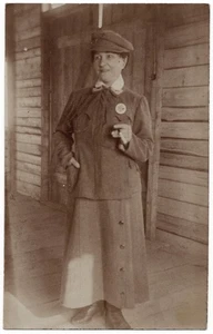 20er Jahre FLAPPER GIRL MAZEDONIEN BALKAN weibliches Mädchen Frau rauchen Zigarette +8974 - Bild 1 von 1