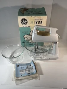 Vintage White Stand Mixer GE General Electric Retro Kitchen - Picture 1 of 7
