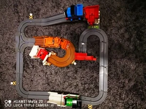 THOMAS THE TANK ENGINE TRACKMASTER REVOLUTION TRAIN TRACK and trains electic - Picture 1 of 3