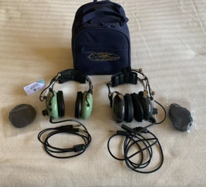 David Clark H10-40 Avcom AC200 PNR Headsets Pair Plus Dual Bag Flying Pilot 3.1 - Picture 1 of 11
