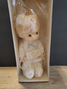 Precious Moments Doll Jesus Loves Me 16" Vintage 1998 With Tags, SIP - Picture 1 of 2
