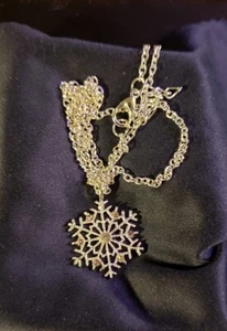Silver Plated Snowflake Necklace - 20" Silver Snake Chain - Lobster Clasp - Picture 1 of 3