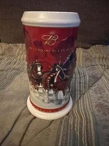 Taza Holiday Budweiser Beer Stein 2004 edición 25 aniversario Clydesdale CS608 - Imagen 1 de 5