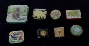 Konvolut 8 alte Blech Pillen kleine Sammlerstücke Metall Behälter Boxen - Bild 1 von 14