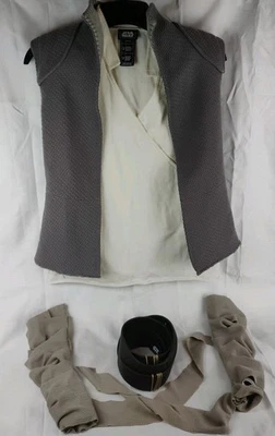 REY Resistance Set Stat Wars Galaxy's Edge Parques Disney Para Mujer Usado Una Vez Foto 1 de 4