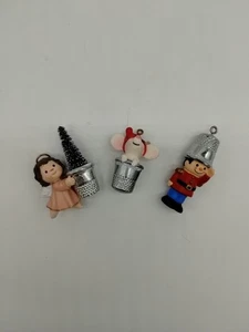 3er Set Fingerhut zum Nähen Weihnachtsschmuck Maus Soldat Engel Vintage Punze - Bild 1 von 11