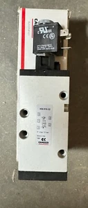 NEW CAMOZZI SOLENOID VALVE PART # 1096451 DESC 454-015-22-U7K 45401522U7K U7K - Picture 1 of 6