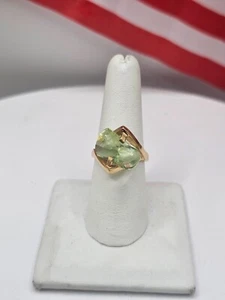 Vintage STRELL 14K yellow gold ring with a green spinel lighthouse cut - Picture 1 of 13