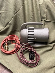 Vintage DeVilbiss 501 Portable Air Compressor Tested Works Great - Picture 1 of 5