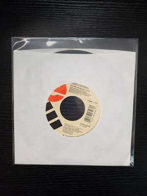 Rock 45 Tracy Chapman - Give Me One Reason / The Rape Of The World On Elektra Foto 1 de 4