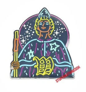 Netflix Stranger Things Neon Wizard Will Emaille 1,5”x1,75” Pin NEU OHNE ETIKETT - Bild 1 von 2