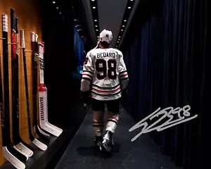 Connor Bedard Walking Down the Tunnel Blackhawks Autogramm 8 x 10 NHL Foto REPRINNIT - Bild 1 von 1
