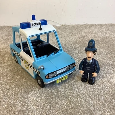 Postman Pat Greendale Push & Go Friction Police car with Policeman Action Figure - Image 1 of 4
