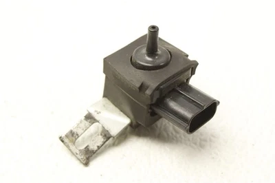 Sensor de presión de aire Suzuki Boulevard M50 VZ800 2008  Foto 1 de 4