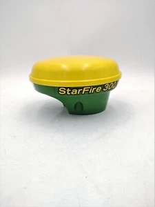 John Deere StarFire 300 GPS receiver grade A PF81237 - Picture 1 of 8