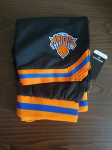 NBA  Mens NY Knicks shorts size L - Picture 1 of 2