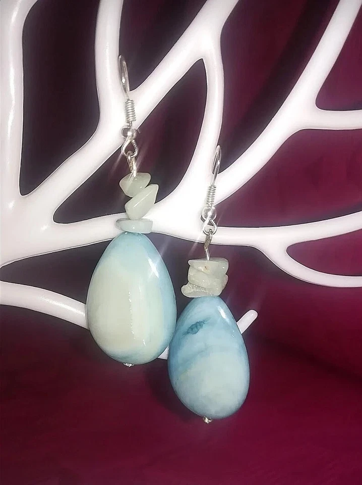 ORECCHINI GOCCIA AMAZZONITE NATURALE E MADREPERLA FATTI A MANO IN ARGENTO 925 - Immagine 1 di 4