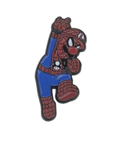 Super Mario Bros Luigi Spider-Man Mashup 0,75”x1,5” Anstecknadel Hut NEU - Bild 1 von 2