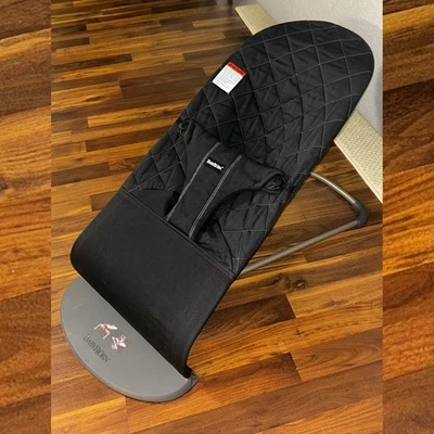 🖤 Baby Bjorn NEGRO Gorila Bliss Clásica Edredón Tejido Acolchado Silla Usada Foto 1 de 4