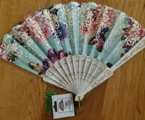 Dekorativer faltbarer Fächer aus Kunststoff & Stoff Set mit Quaste  - Bild 1 von 3