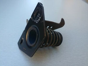 2004-2010 BMW 530i (E60) FRONT HOOD BONNET LID RELEASE LATCH CATCH HOOK SPRING - Picture 1 of 5